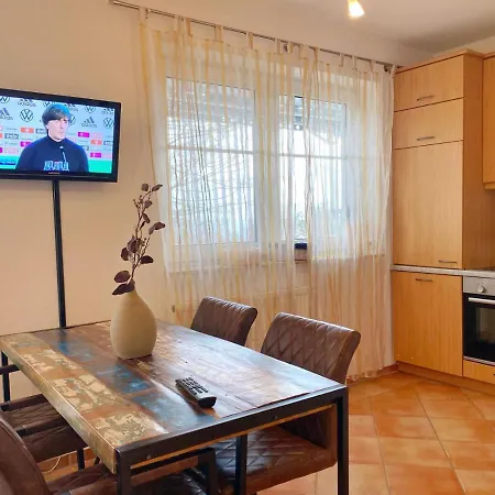Tizian 9 Rzv Apartament